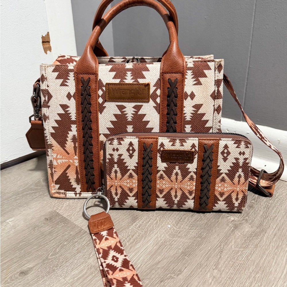 Wrangler Brown and Cream Patterned Tote Set